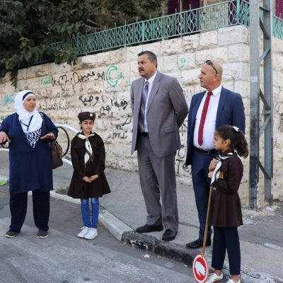 جولة تفقدية لمدرسة مغتربي البيرة الأساسية